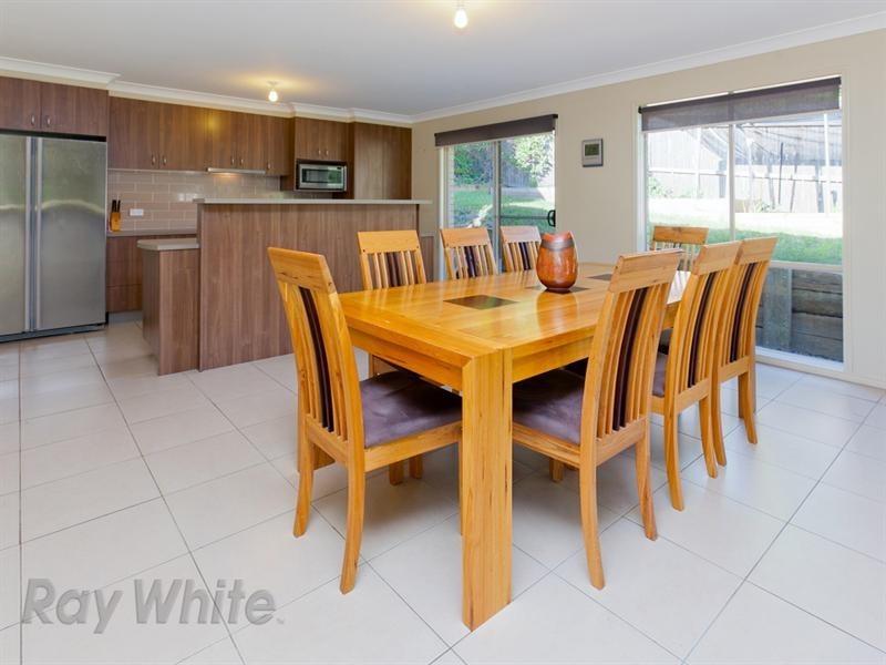 13 Speckled Circuit, Springfield Lakes QLD 4300