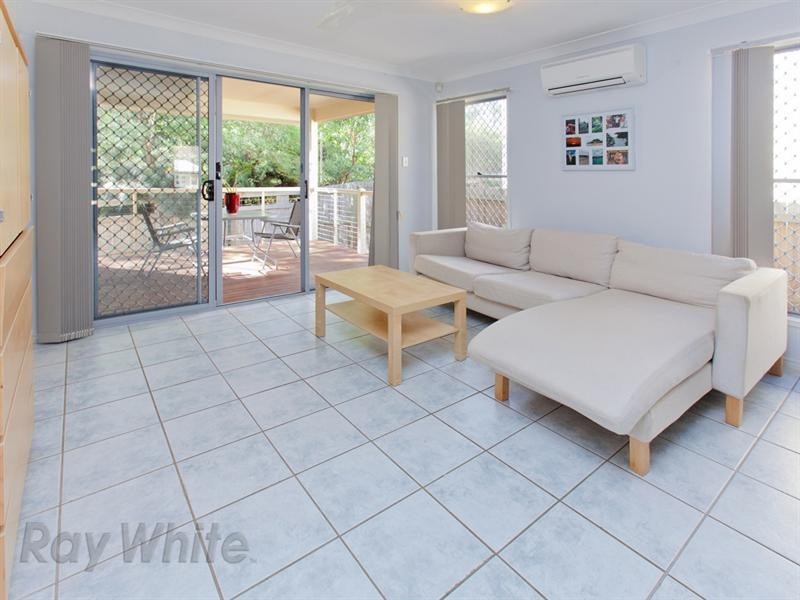 6 Marigold Close, Springfield Lakes QLD 4300