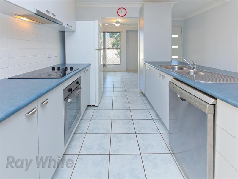 6 Marigold Close, Springfield Lakes QLD 4300