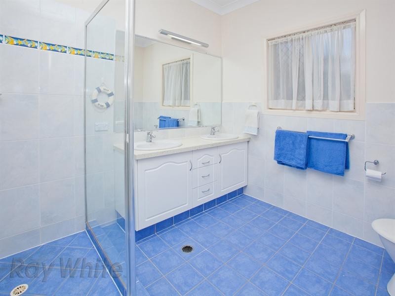 10 Abbey Court, Springfield Lakes QLD 4300