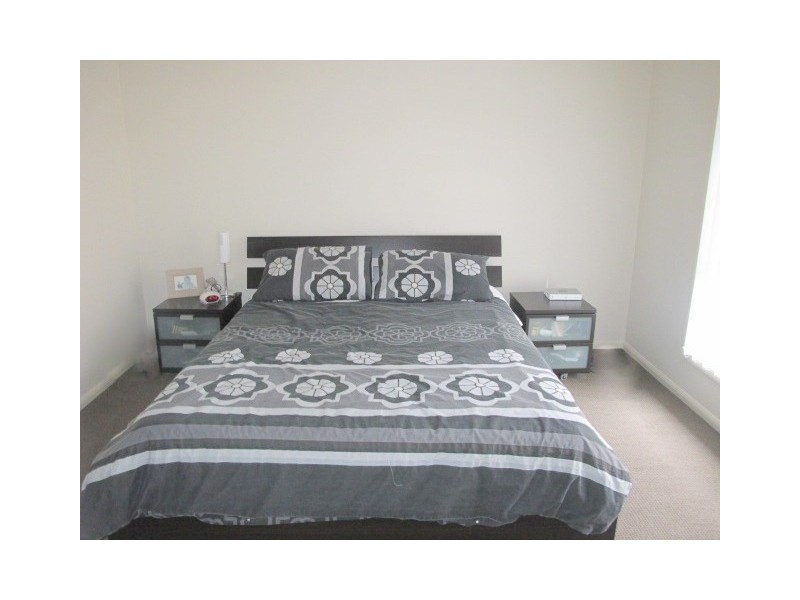 11 Hillsborough Place, Springfield Lakes QLD 4300