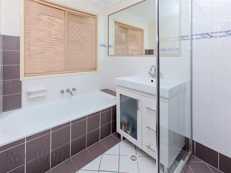 9 Pearl Circuit, Springfield QLD 4300
