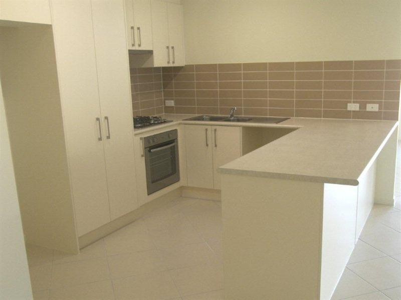 3/2 Messenger Crescent, Springfield Lakes QLD 4300