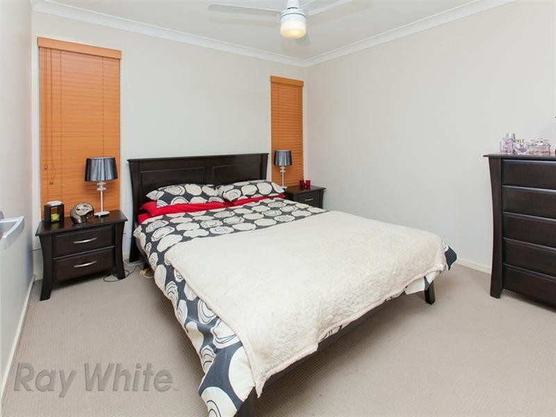 35 Aspect Terrace, Springfield Lakes QLD 4300