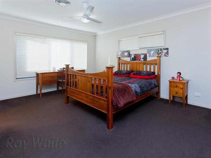 8 Hillview Street, Springfield QLD 4300