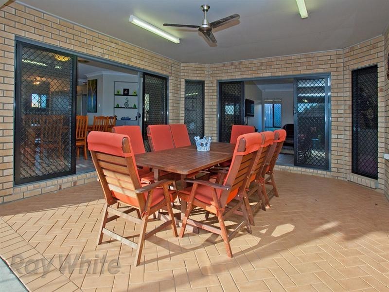 8 Hillview Street, Springfield QLD 4300