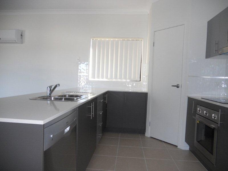 1 Aristotle Avenue, Augustine Heights QLD 4300