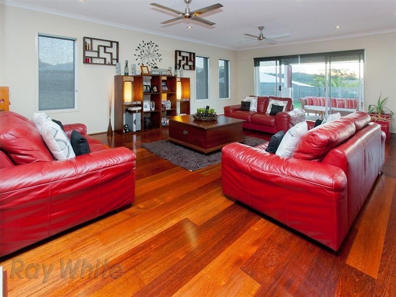 15 Julian Court, Augustine Heights QLD 4300