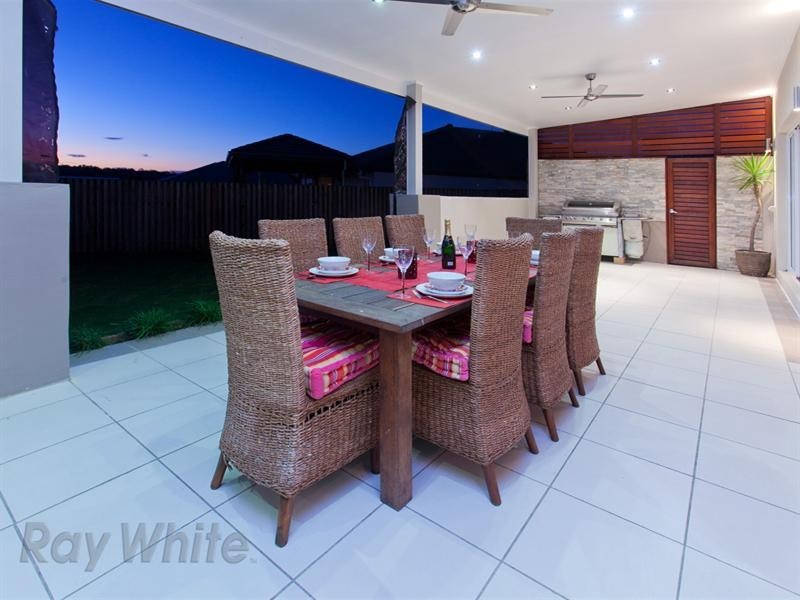 15 Julian Court, Augustine Heights QLD 4300