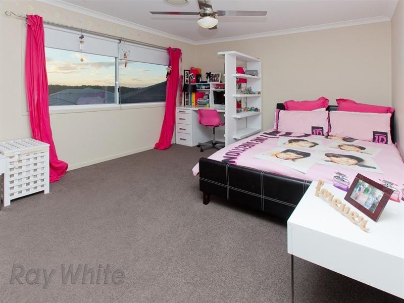 15 Julian Court, Augustine Heights QLD 4300