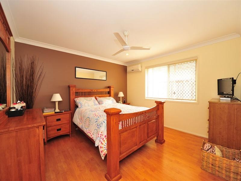 5 Emerson Close, Springfield Lakes QLD 4300