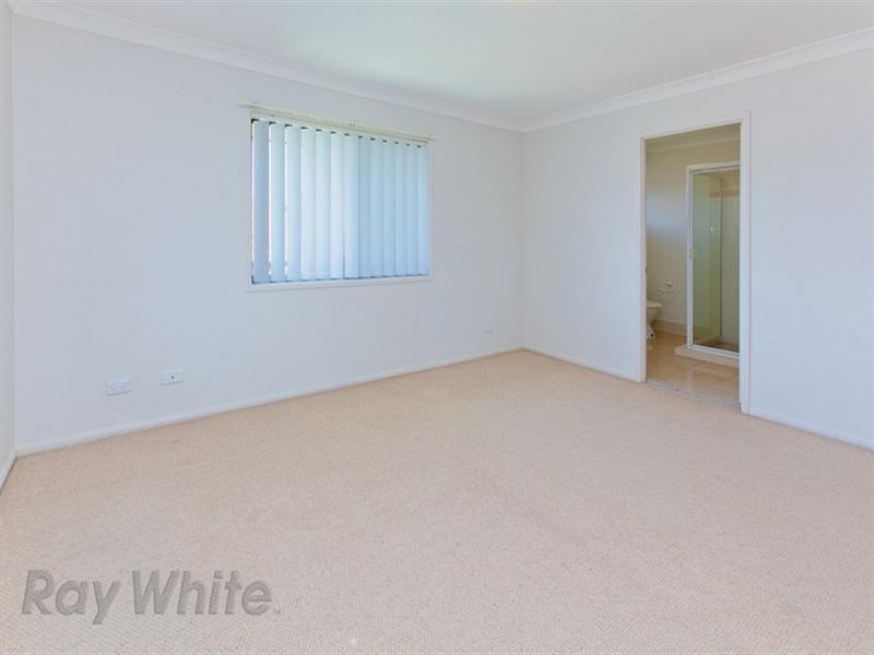 On Lakeside Avenue, Springfield Lakes QLD 4300