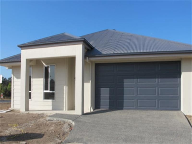 On Isidore Street, Augustine Heights QLD 4300