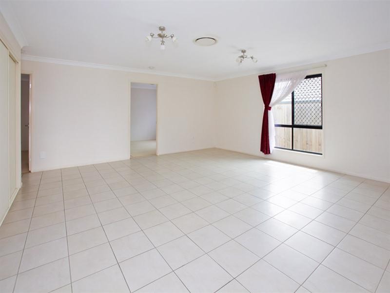 29 Esperance Crescent, Springfield Lakes QLD 4300