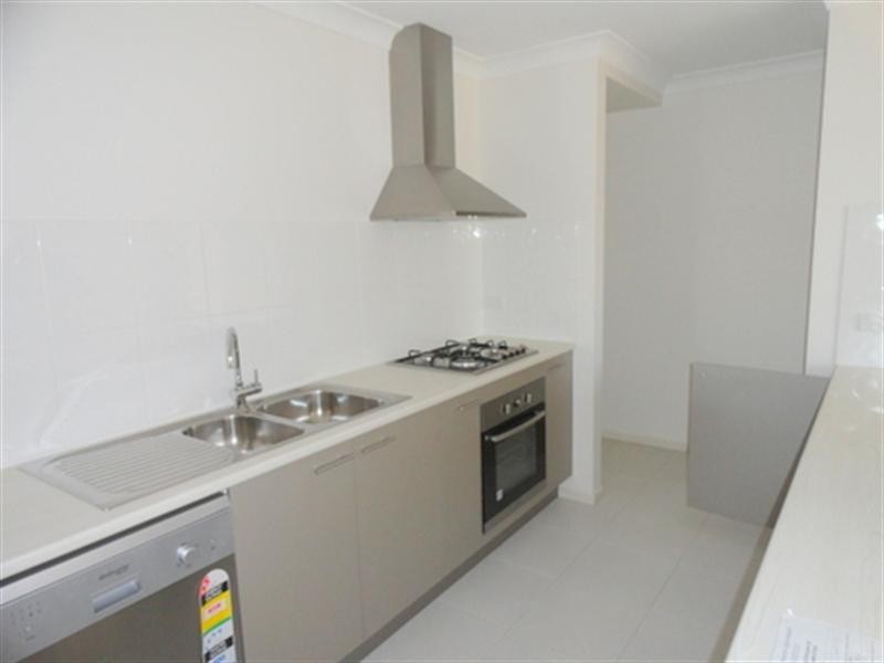 11 Ada Street, Augustine Heights QLD 4300