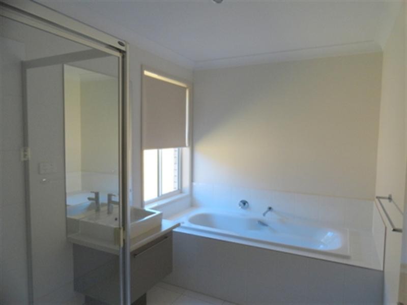 11 Ada Street, Augustine Heights QLD 4300