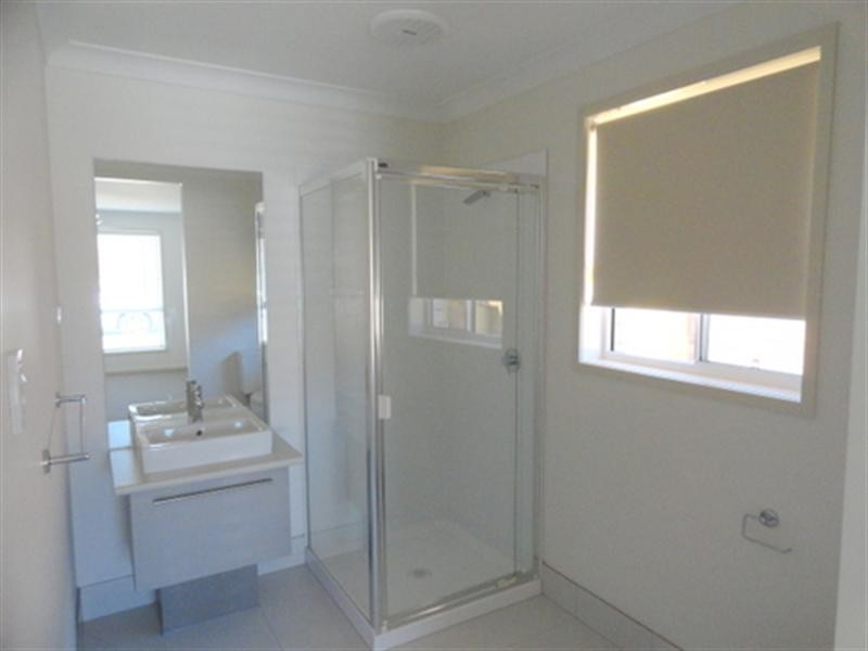 11 Ada Street, Augustine Heights QLD 4300