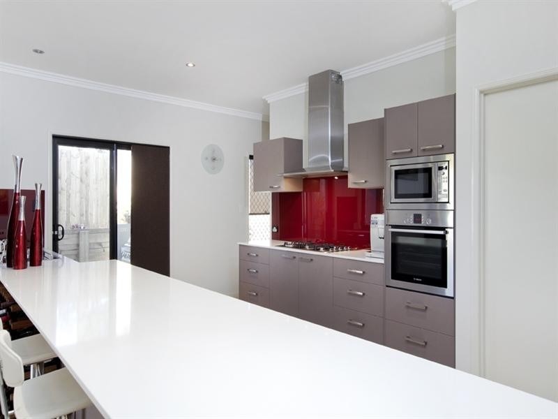 9 Cascades Street, Springfield Lakes QLD 4300