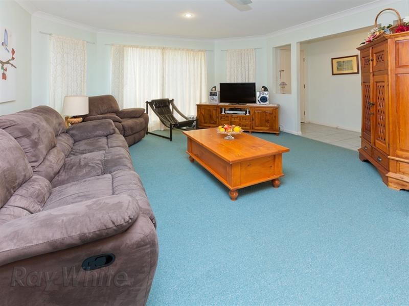 11 Scenic Crescent, Springfield QLD 4300