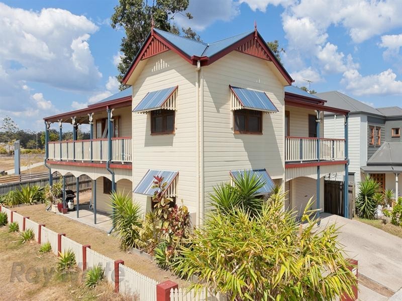 10 The Promenade, Springfield Lakes QLD 4300