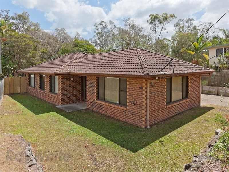 6 Robin Street, Camira QLD 4300