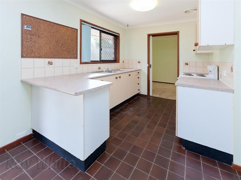 6 Robin Street, Camira QLD 4300