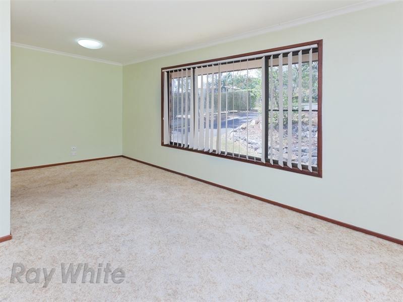 6 Robin Street, Camira QLD 4300