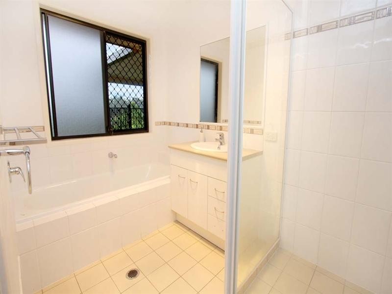 11 Dry Dock Circuit, Springfield Lakes QLD 4300