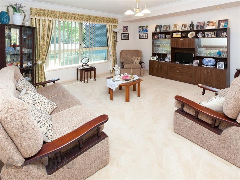 5 Ramses Close, Camira QLD 4300