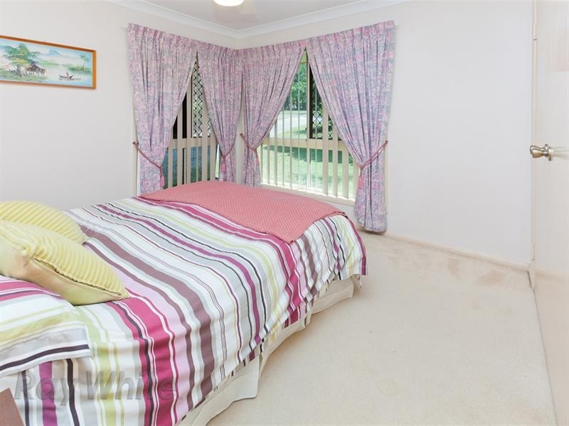 5 Ramses Close, Camira QLD 4300