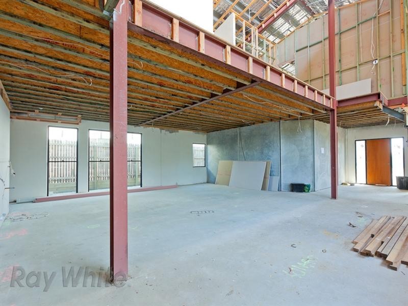 214 Lakeside Avenue, Springfield Lakes QLD 4300