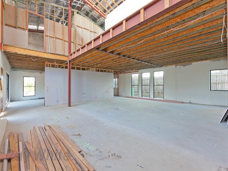 214 Lakeside Avenue, Springfield Lakes QLD 4300