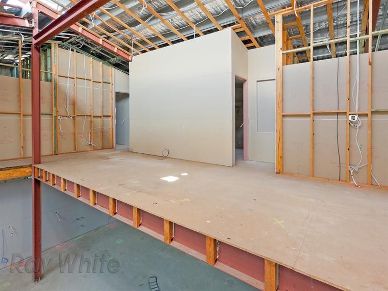 214 Lakeside Avenue, Springfield Lakes QLD 4300