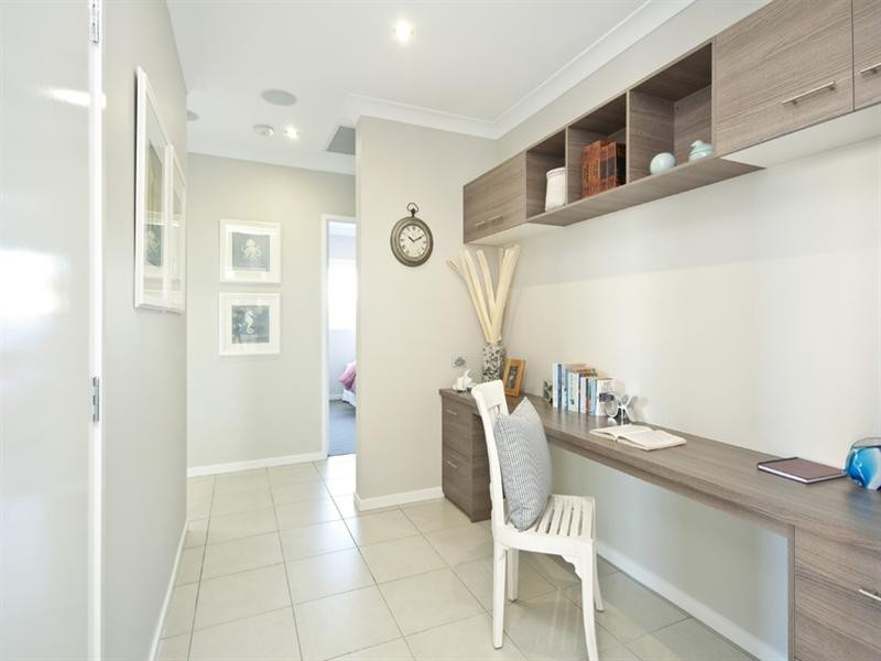 9 Finnigan Street, Augustine Heights QLD 4300