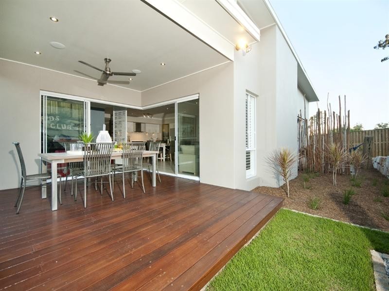 9 Finnigan Street, Augustine Heights QLD 4300