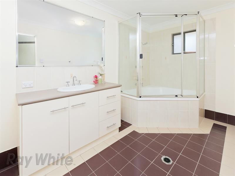 152 Sunview Road, Springfield QLD 4300