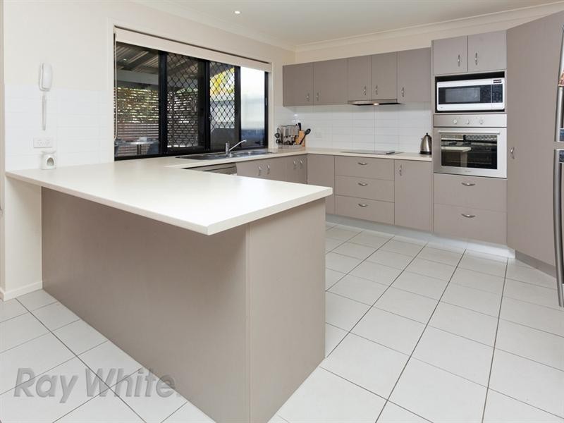 146 Lakeside Avenue, Springfield Lakes QLD 4300