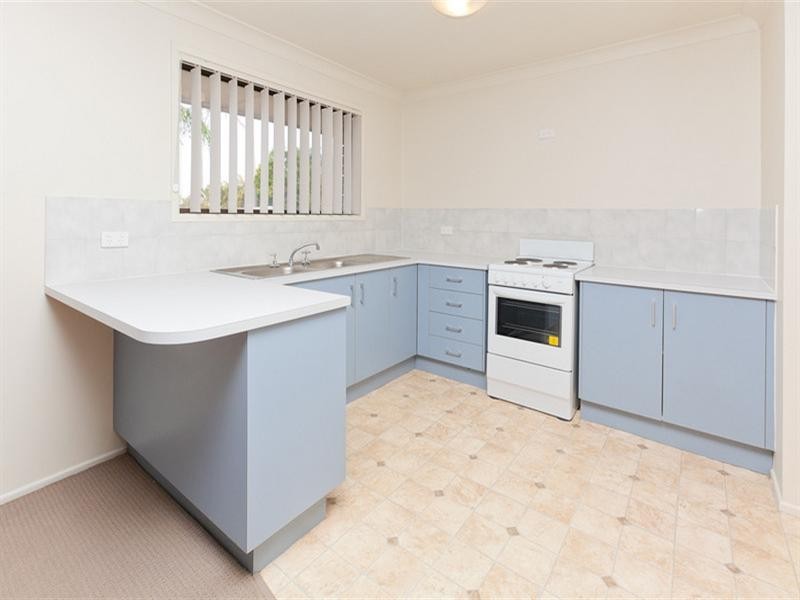 25 Emerald Drive, Regents Park QLD 4118