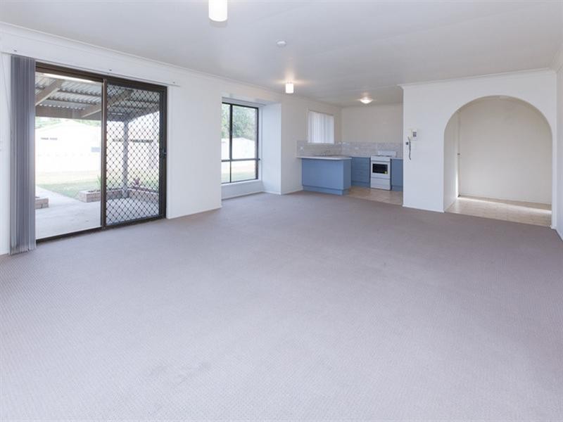 25 Emerald Drive, Regents Park QLD 4118