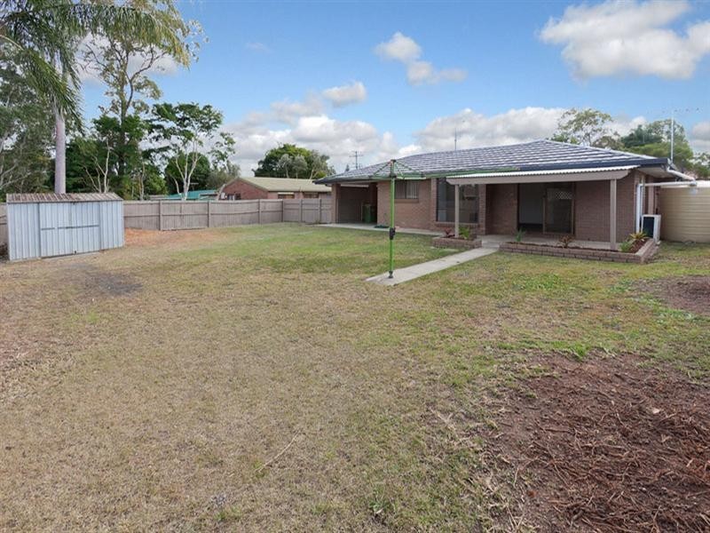 25 Emerald Drive, Regents Park QLD 4118