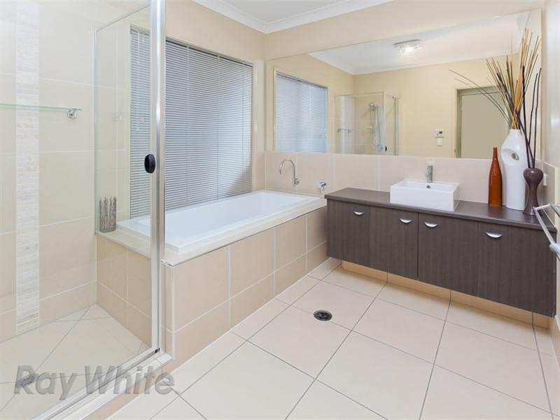 27 Ambrose Drive, Augustine Heights QLD 4300