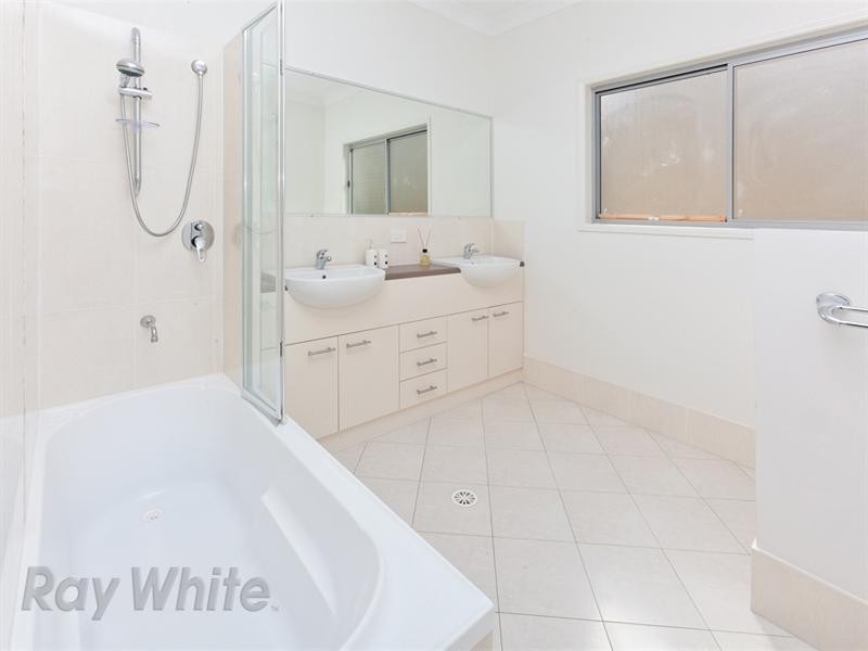 39 Emerald Crescent, Springfield QLD 4300