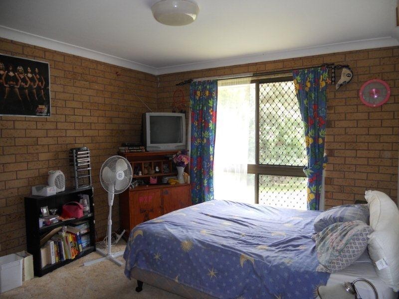 On Jean Road, Camira QLD 4300