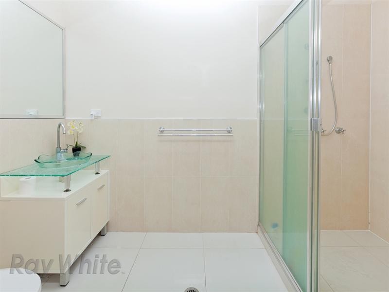 5 Yellowstone Way, Springfield Lakes QLD 4300