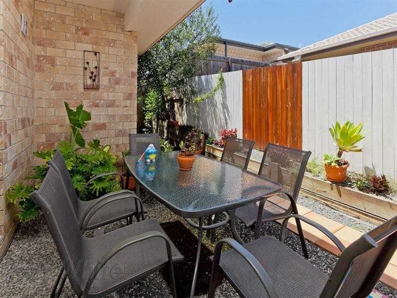 5 Yellowstone Way, Springfield Lakes QLD 4300