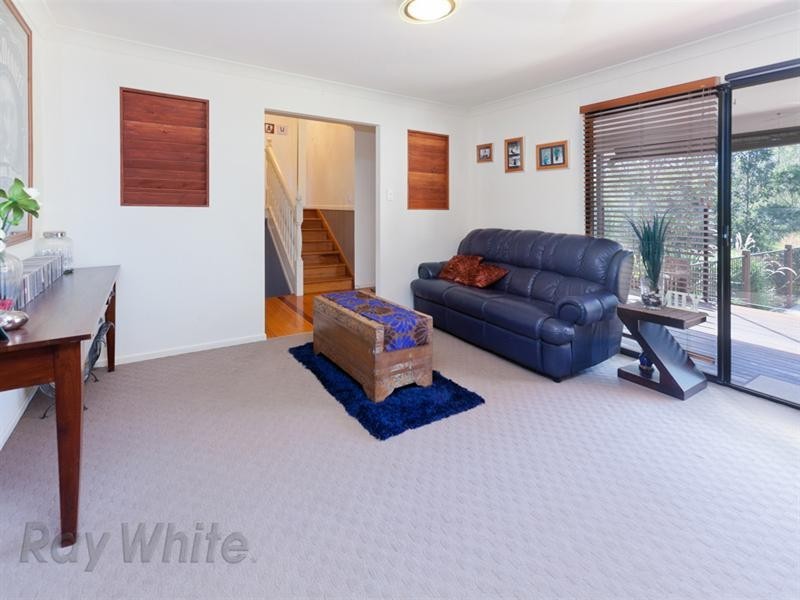 10 Karamea Avenue, Springfield QLD 4300
