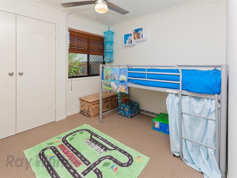 10 Karamea Avenue, Springfield QLD 4300