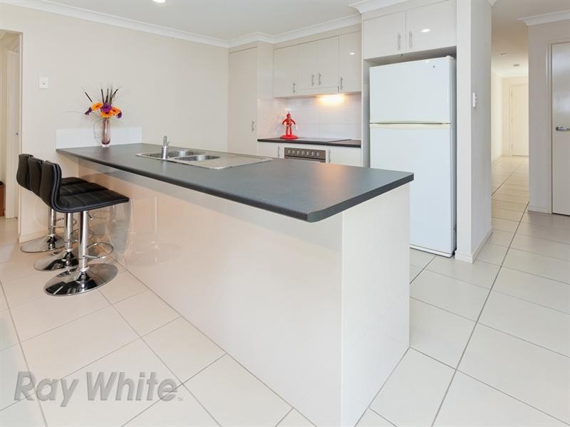 24 Dillon Avenue, Augustine Heights QLD 4300