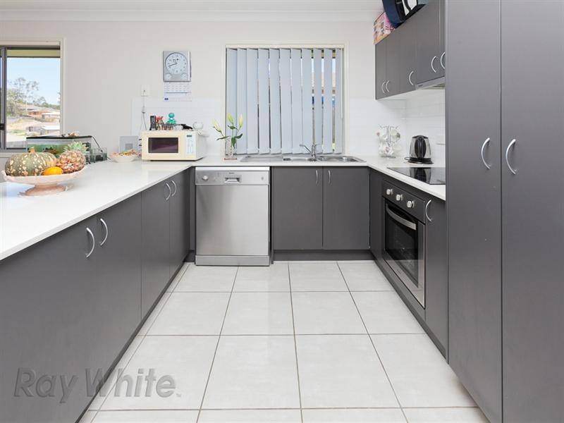 20 Barwell Street, Brassall QLD 4305