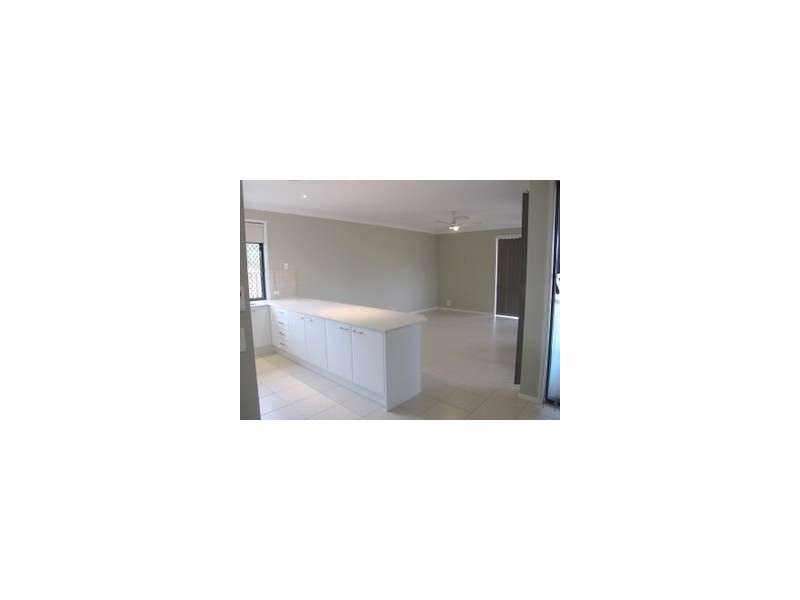 3 Pavia Place, Augustine Heights QLD 4300